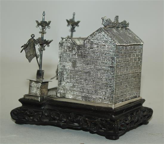 A Chinese silver filigree work model of a pavilion, late 19th century, height 9.5cm